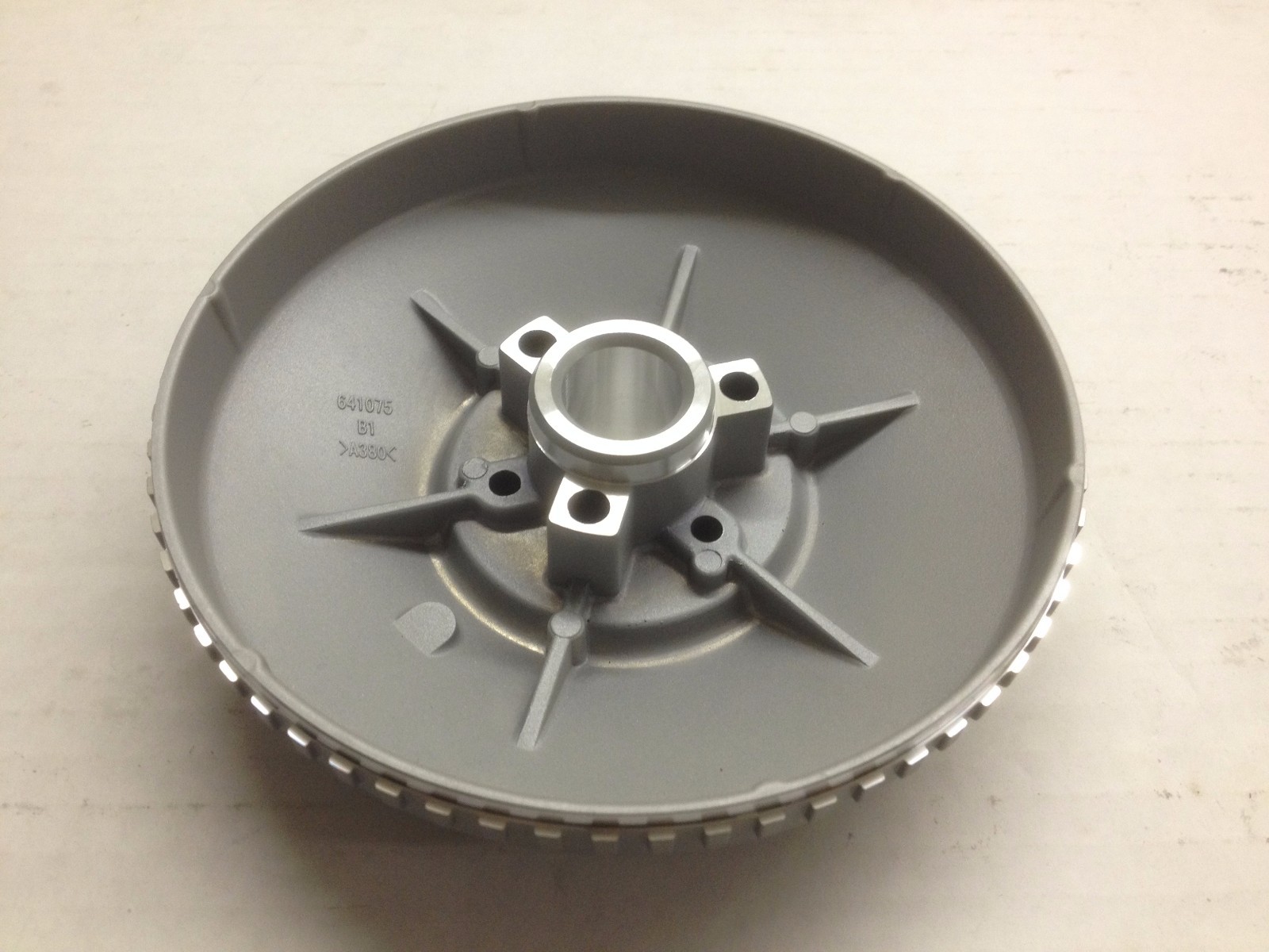 NEW GENUINE MILWAUKEE BLADE PULLEY 28-95-0120 BANDSAW