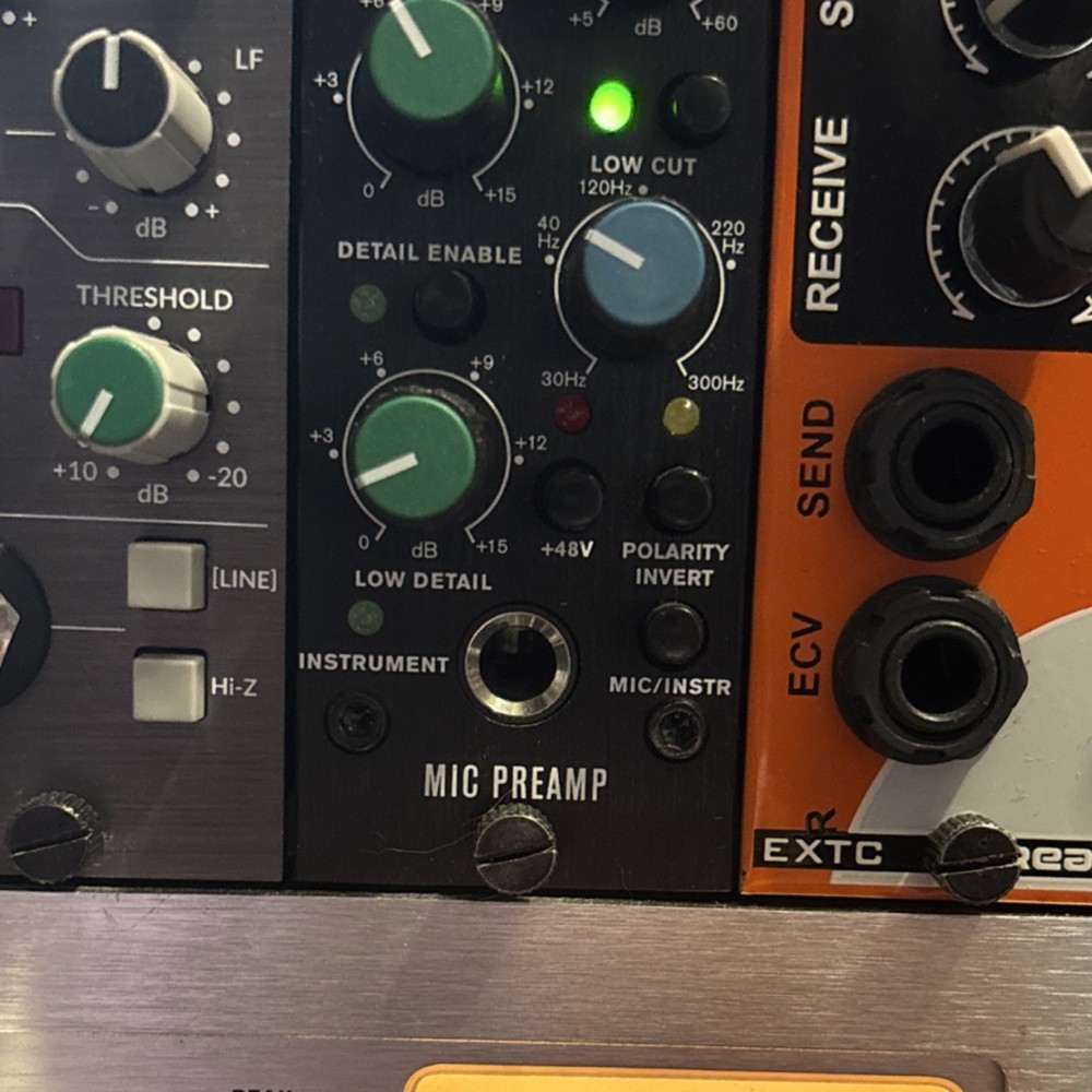 dbx 580 Solid State Microphone Preamp 1-Channel Model 580 Black Harman