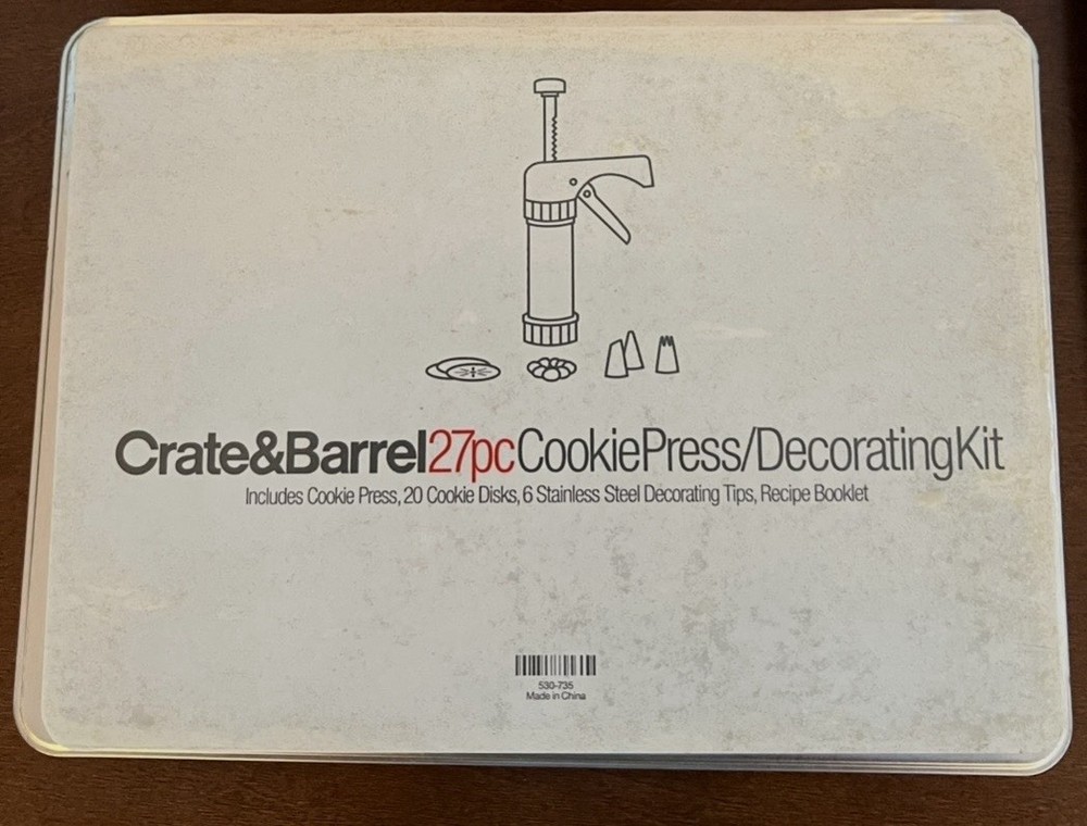 Crate & Barrel 27pcs. Cookie Press/ Decorating Kit