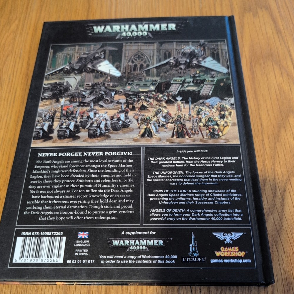 Warhammer 40k 6th Edition Codex Dark Angels Excellent Condition 2013