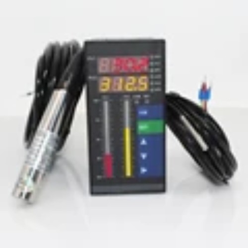 Liquid Water Level Sensor 4-20mA DC Depth Sensor Water Level Transmitter 12-24V