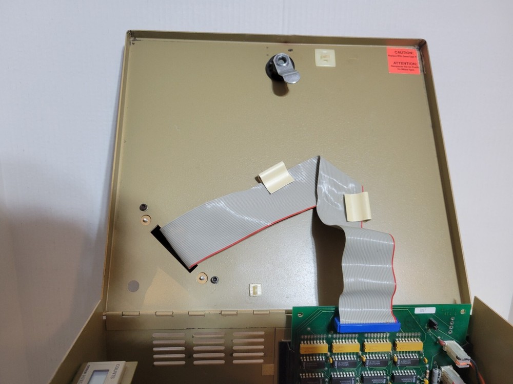 Deltronic Countertop Ticket Eater DL 5000 W/ Riser & 1 Key Working W/Issues READ