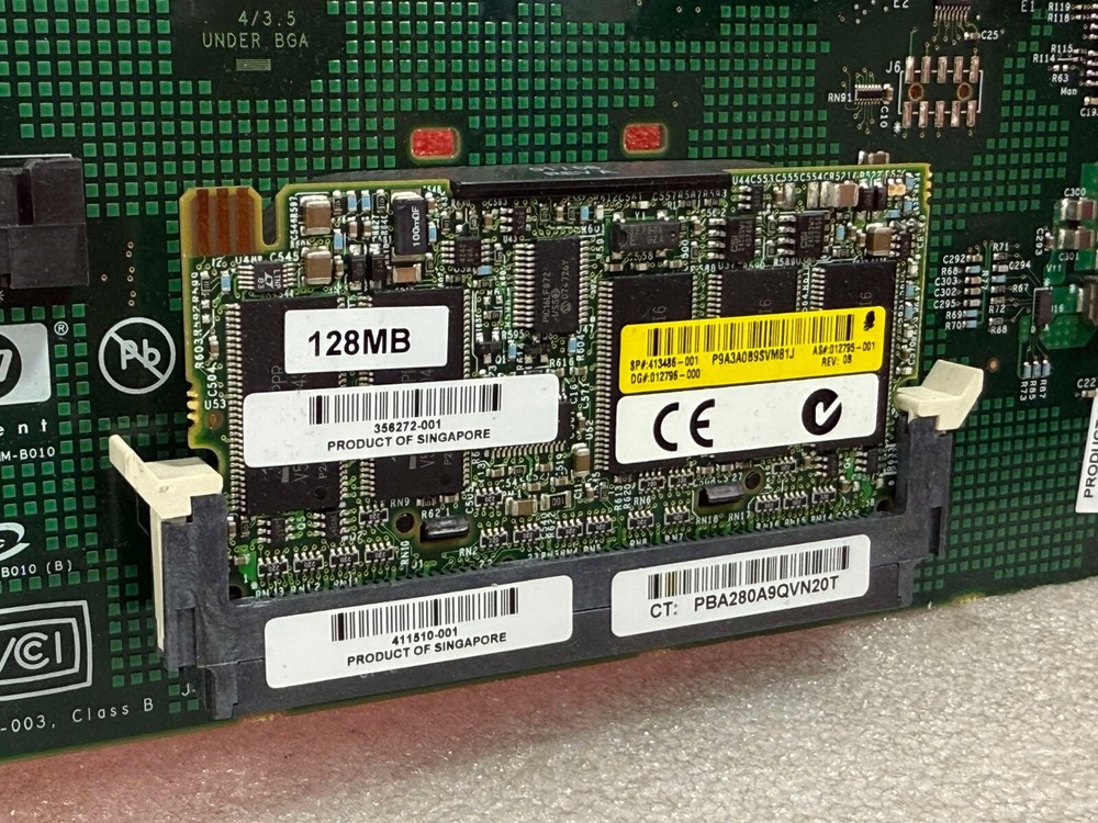 HP 412799-001 SAS E200 SMART ARRAY 128MB Cache PCI-Ex8 2xSAS CONTROLLER RAID