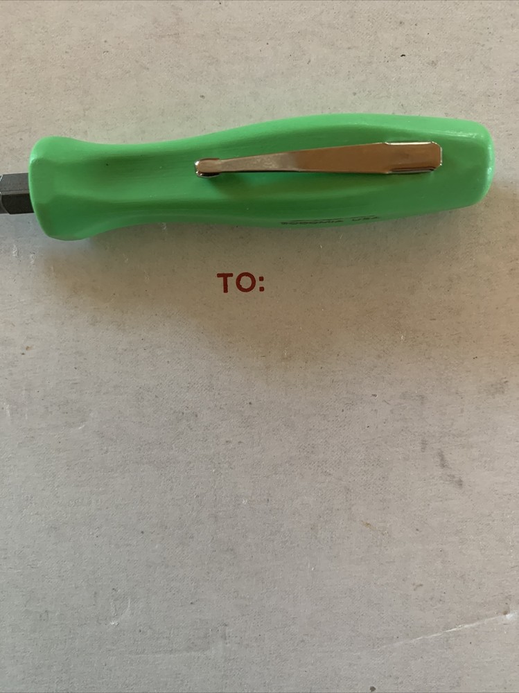 Snap-on Pocket Screwdriver. Reversible Bit. Green