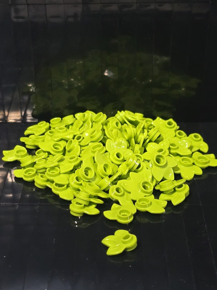 LEGO Lime Green 3-Leaf Plant Piece, 100 Quantity