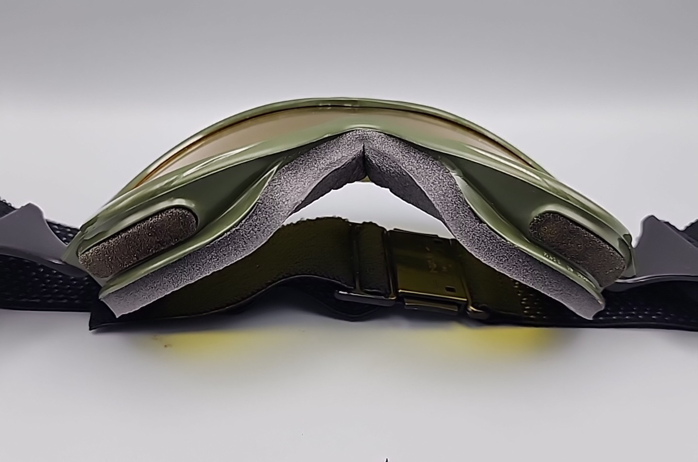 Vtg Bolle Commander Safety Goggles Green Frame Yellow tint Lens British Army NOS