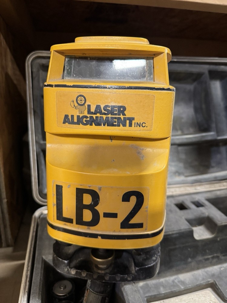 Laser Alignment Laser Beacon LB2 LB-2 Model 3900 With Case