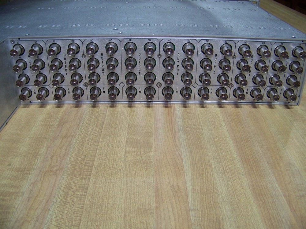 Digital Processing Systems Inc. 9500 Series Distribution Amplifier w/8504 cards