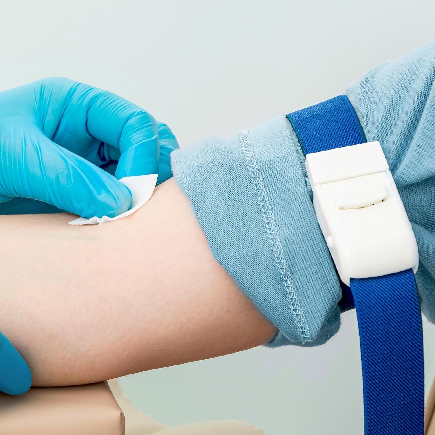 Ever Ready First Aid Alcohol Prep Pads Individually Wrapped Medium 2-Ply Wipes