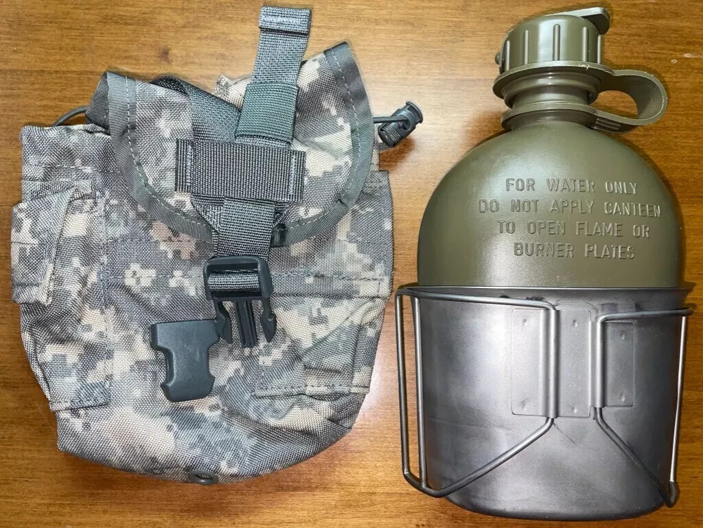 US Military Canteen Cup With Canteen With ACU MOLLE Pouch VGC