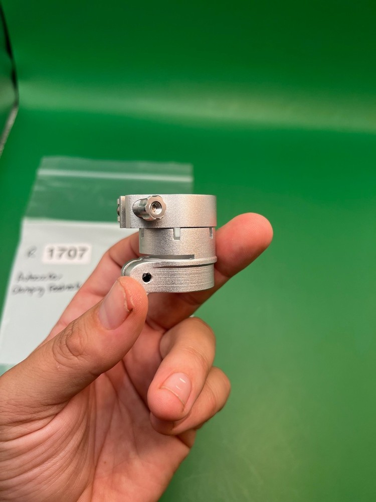 Autococker Clamping Feedneck