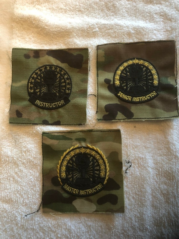 US ARMY INSTRUCTOR QBADGE - UNCUT MULTICAM / OCP BACKGROUND MATERIAL - 3 DIFF