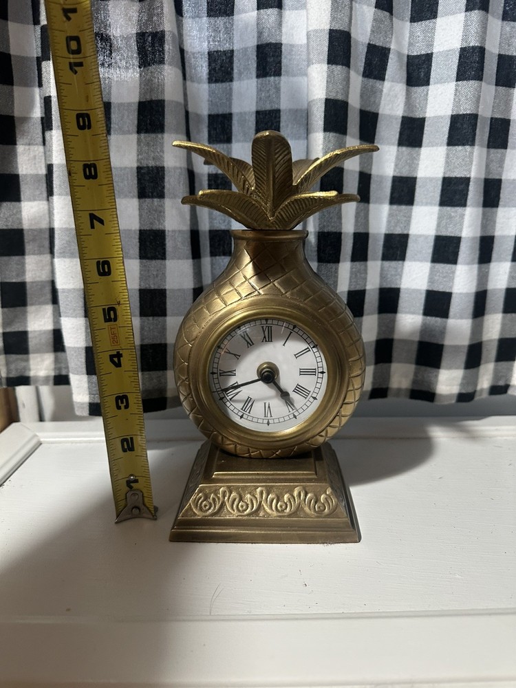VINTAGE PINEAPPLE MANTLE CLOCK 2004