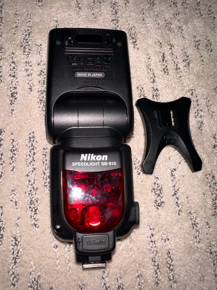 Nikon Speedlight SB-910 AF Shoe Mount Flash for  Nikon