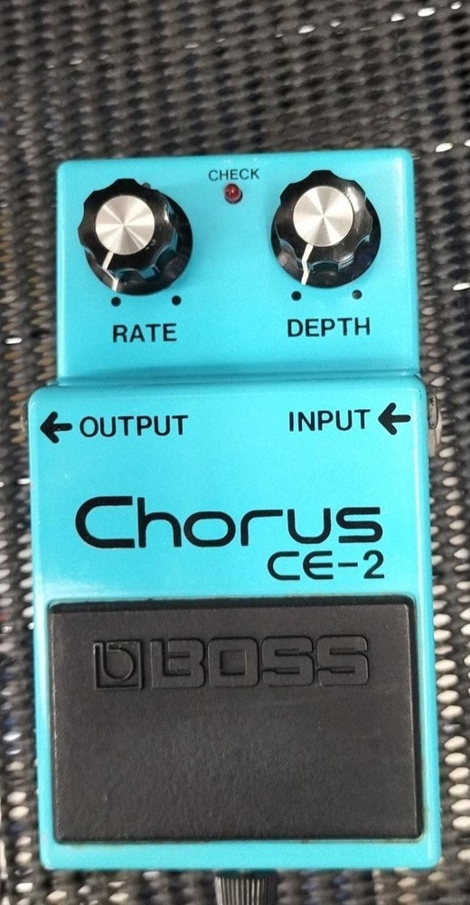 BOSS CE-2 chorus