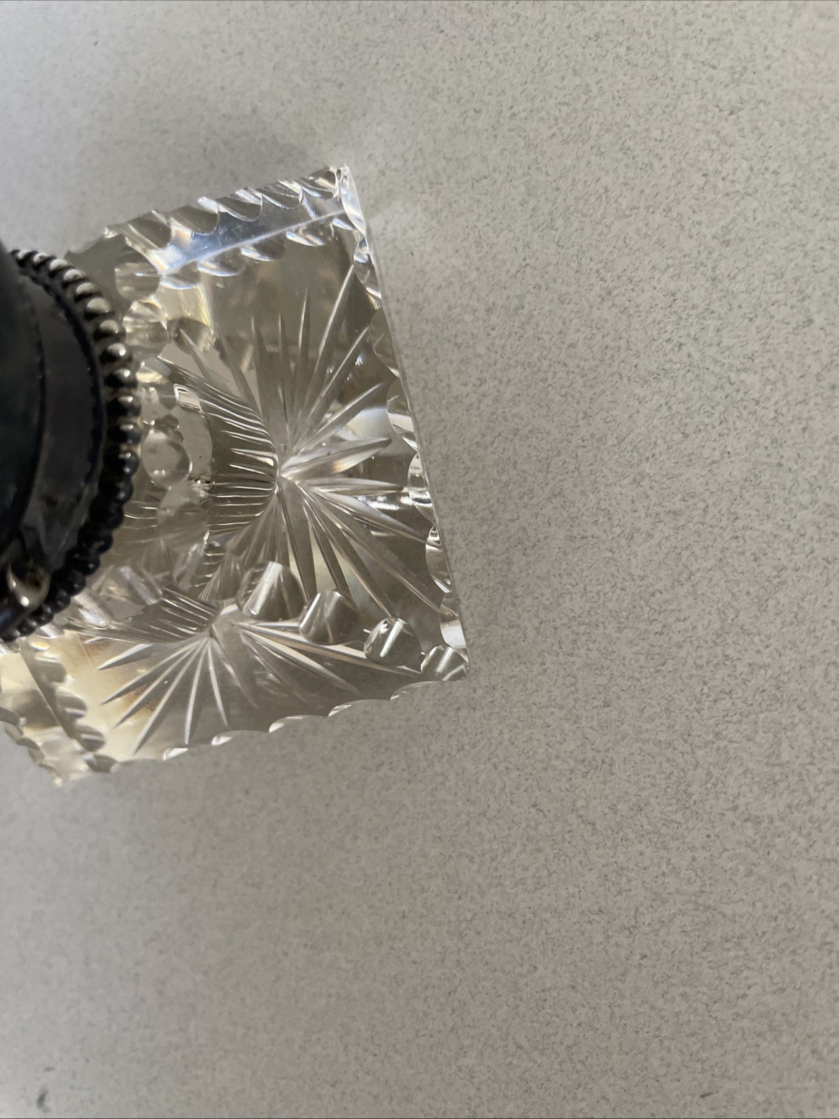 ANTIQUE RARE STAR CUBED CUTBASE SILVER VICTORIAN LADY TOP HINGED SILVER INKWELL