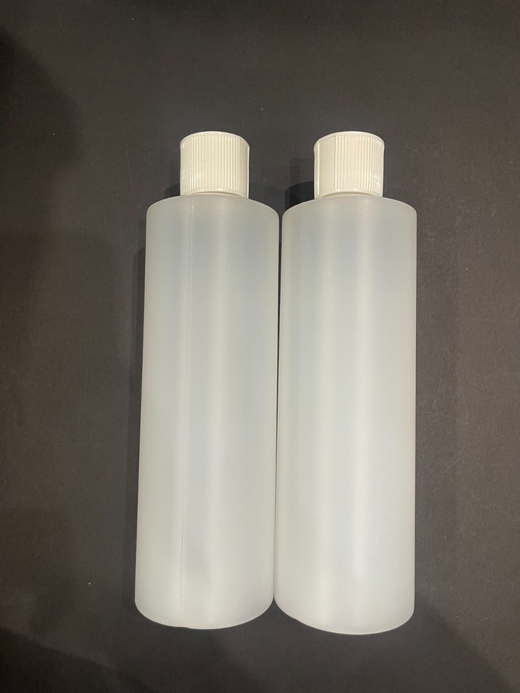 NEW Earth's Essentials 2 Pack Refillable 16 Ounce Plastic Squeese Bottles