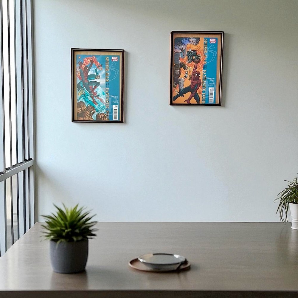 Comic Frame & Compact Storage + Complete Spider-Man/Fantastic Four Series