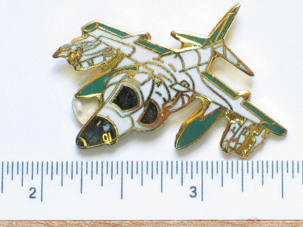 AV8 Harrier Pin  , (**)