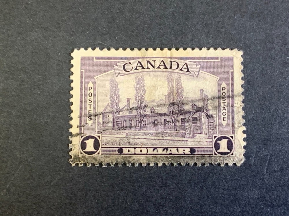 Canada Stamp SG 367 $1 brown - used