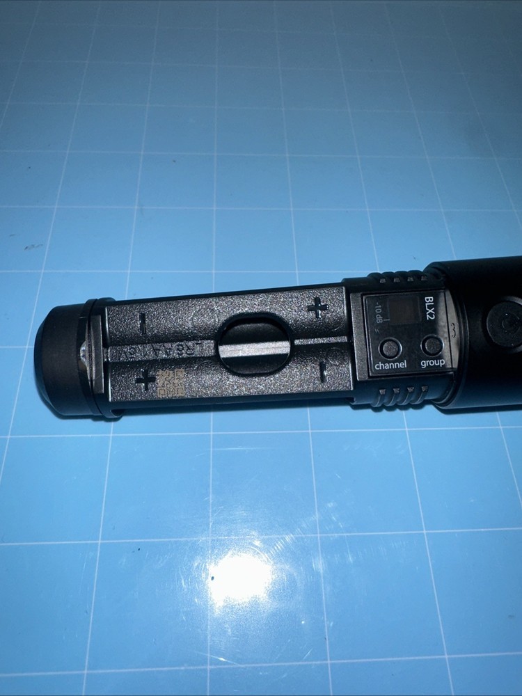 Shure BLX2 PG58 J11 Wireless Handheld Microphone Transmitter *TESTED*