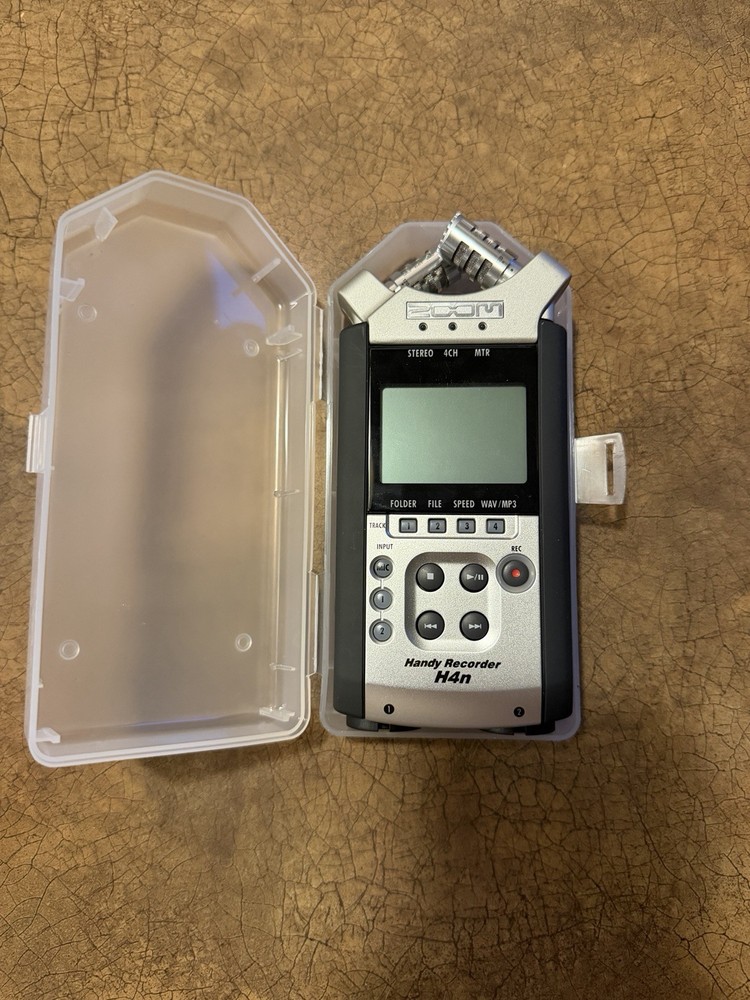 Zoom H4n Digital Handy Recorder with Case