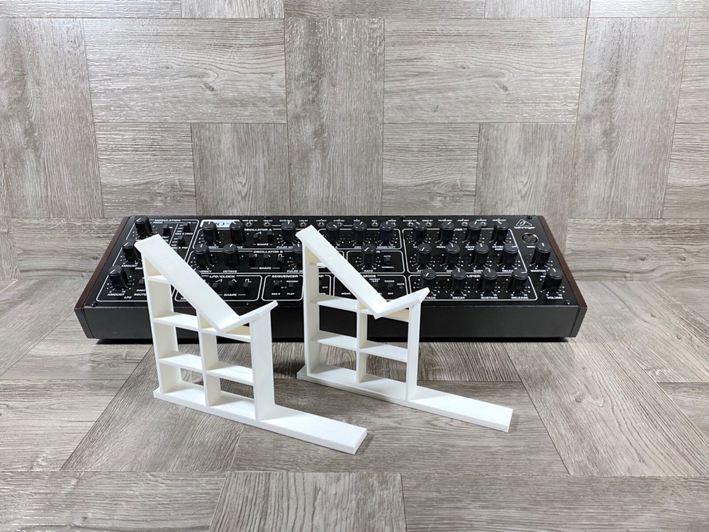 B-STOCK / Basic Stand for Behringer Model D / PRO 1 / Neutron / K2 / WASP / CAT