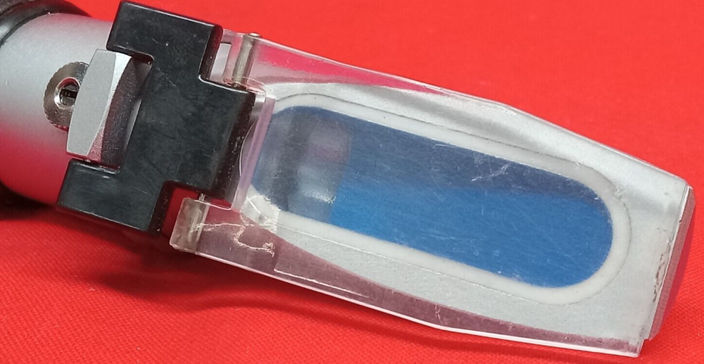 PORTABLE REFRACTOMETER COOLANT TESTER +/-2% RATIO