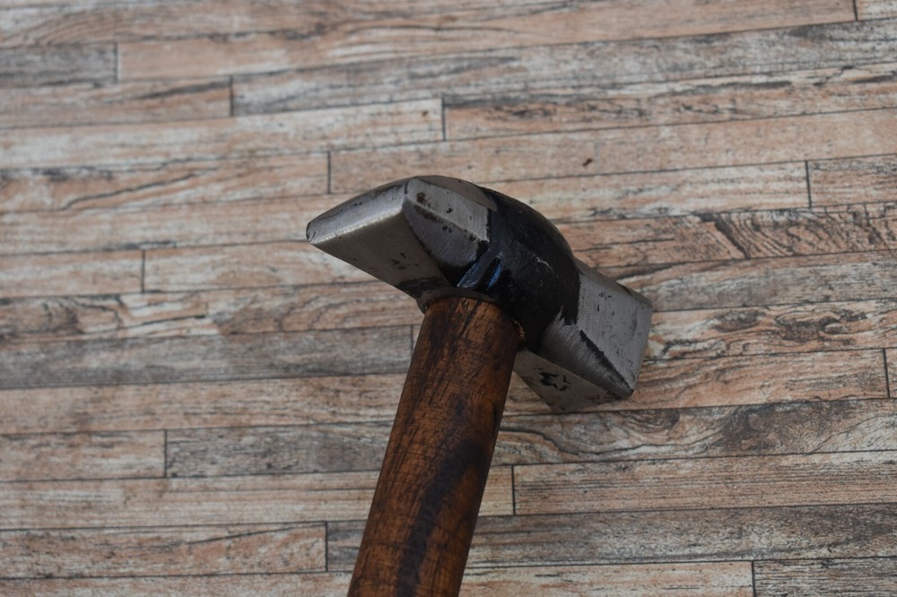 Nice Iron Blacksmith Hammer Silversmith Carpentry Work Square Head Hammer Tool