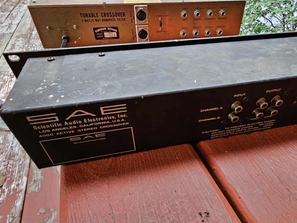 SAE-4000 Stereo Active Crossover
