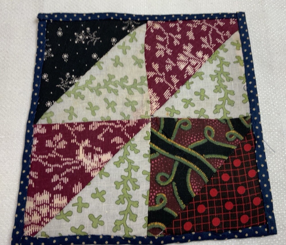 Antique Vintage Patchwork Small Doll Quilt Or Table Topper, 4 Patch W/ Triangles