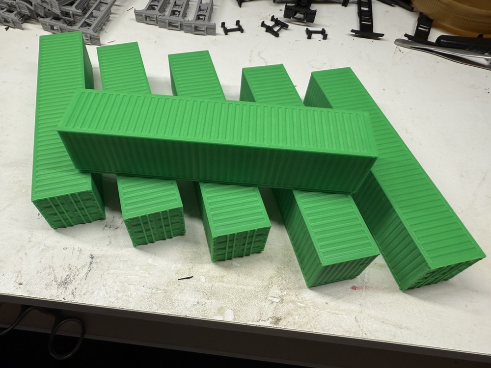 Ho Scale 40 Ft Shipping Container