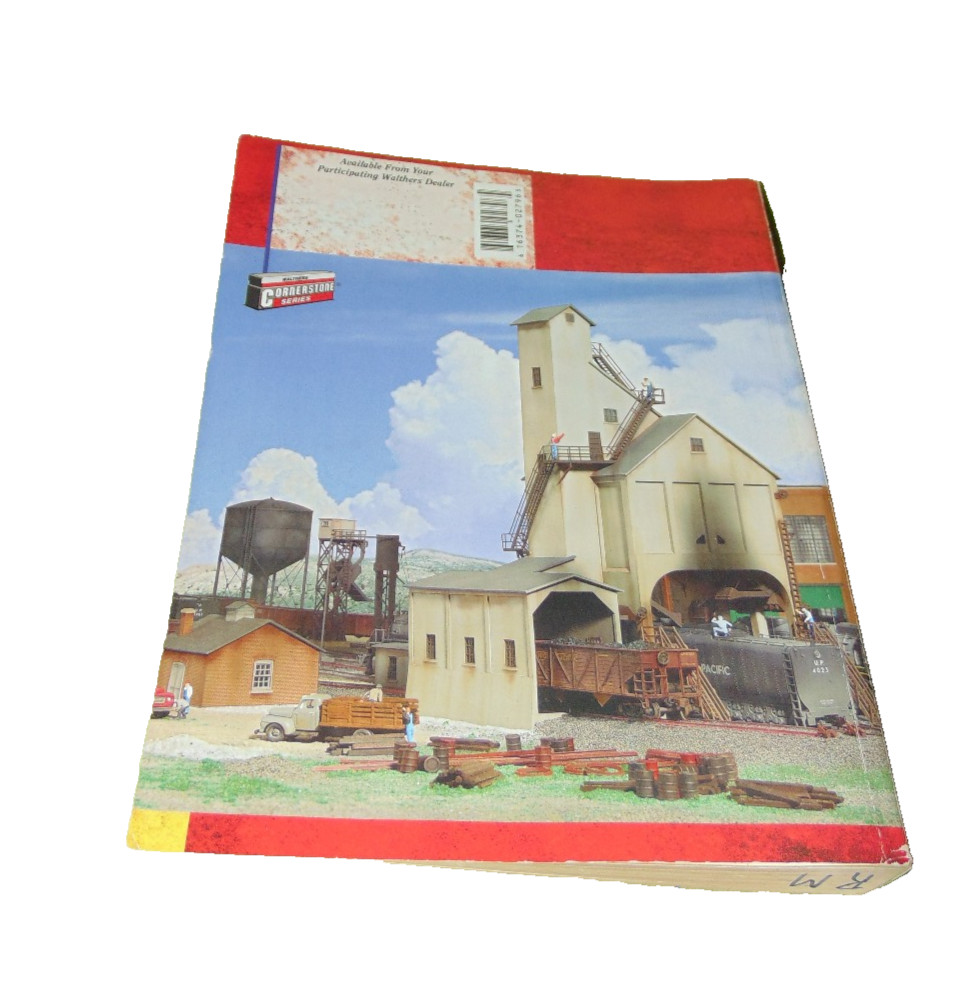 Walthers 2004 Model Railroad Reference Book Ho no stickers