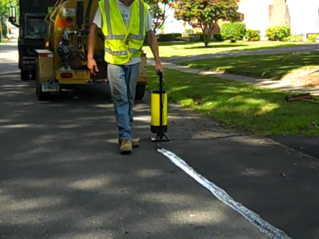 SandLiner Basic - sealcoating and crack filling, hot pour crack sealant