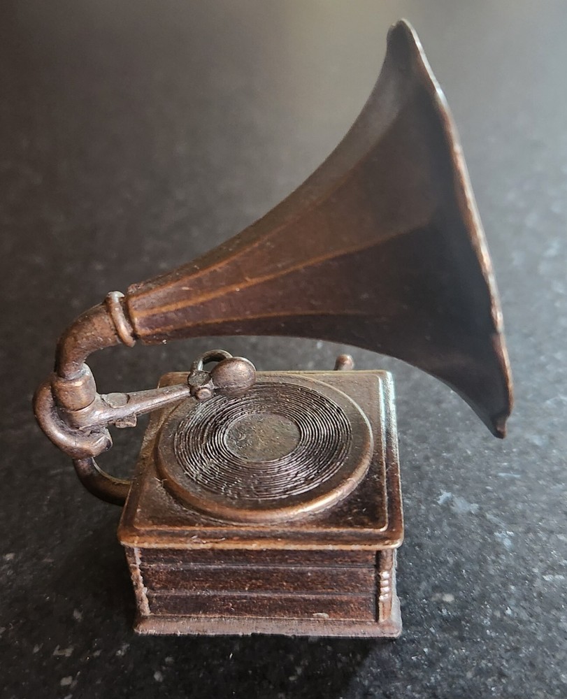 Vintage Durham Industries Miniature Phonograph Record Player