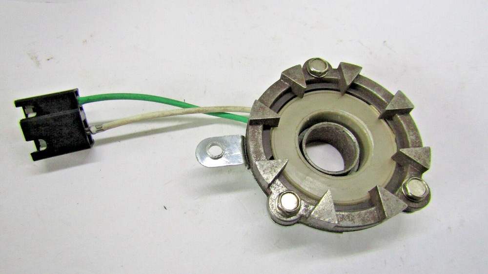 Standard LX303 Distributor Ignition Pickup Coil