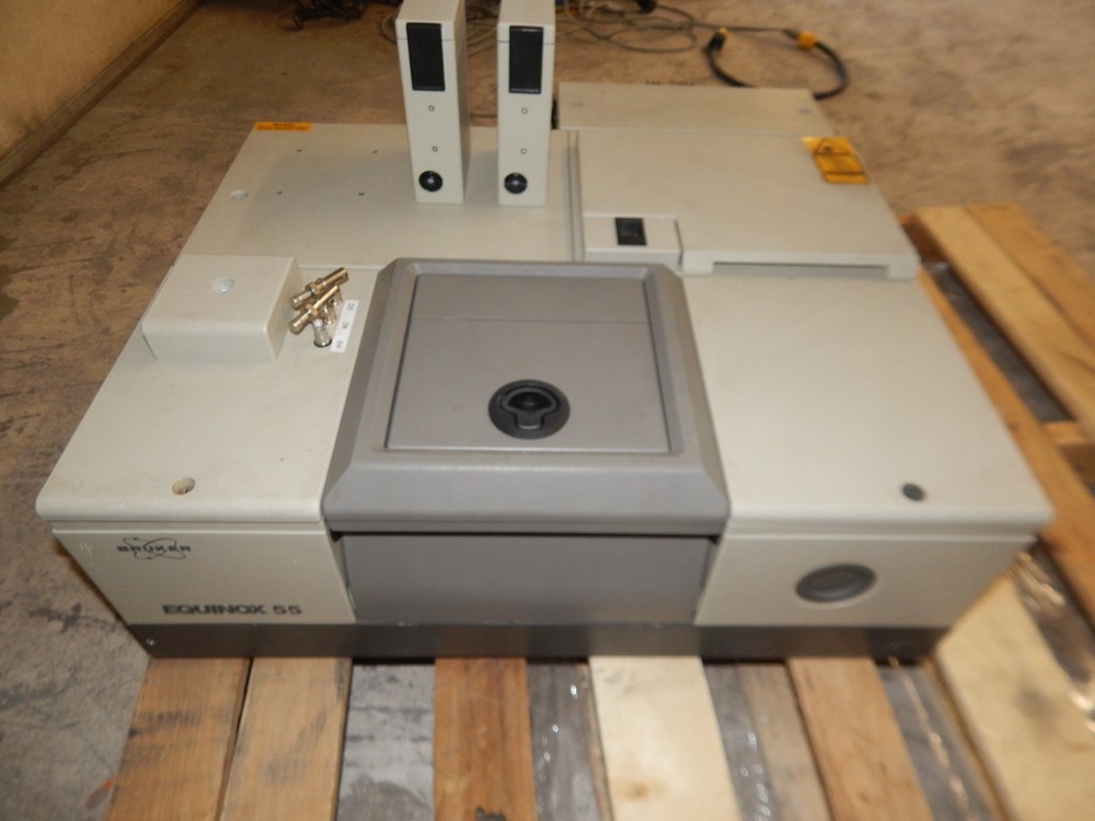 BRUKER EQUINOX 55 FT-IR SPECTROMETER (#4540)