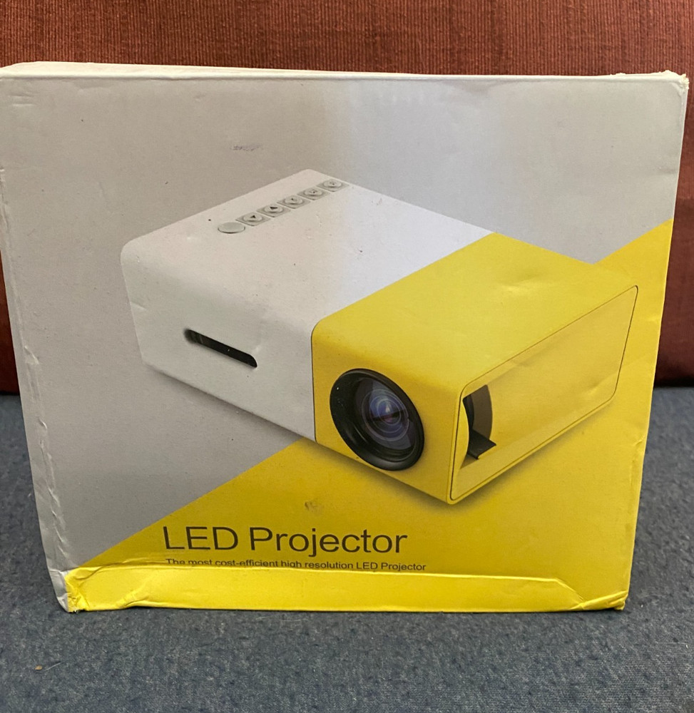 Mini Projector Rohs High Resolution LED projector W/Remote bundle Instructions