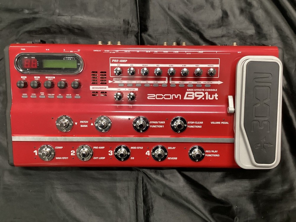 Zoom B9.1ut Multi-Effects Guitar Pedal Used