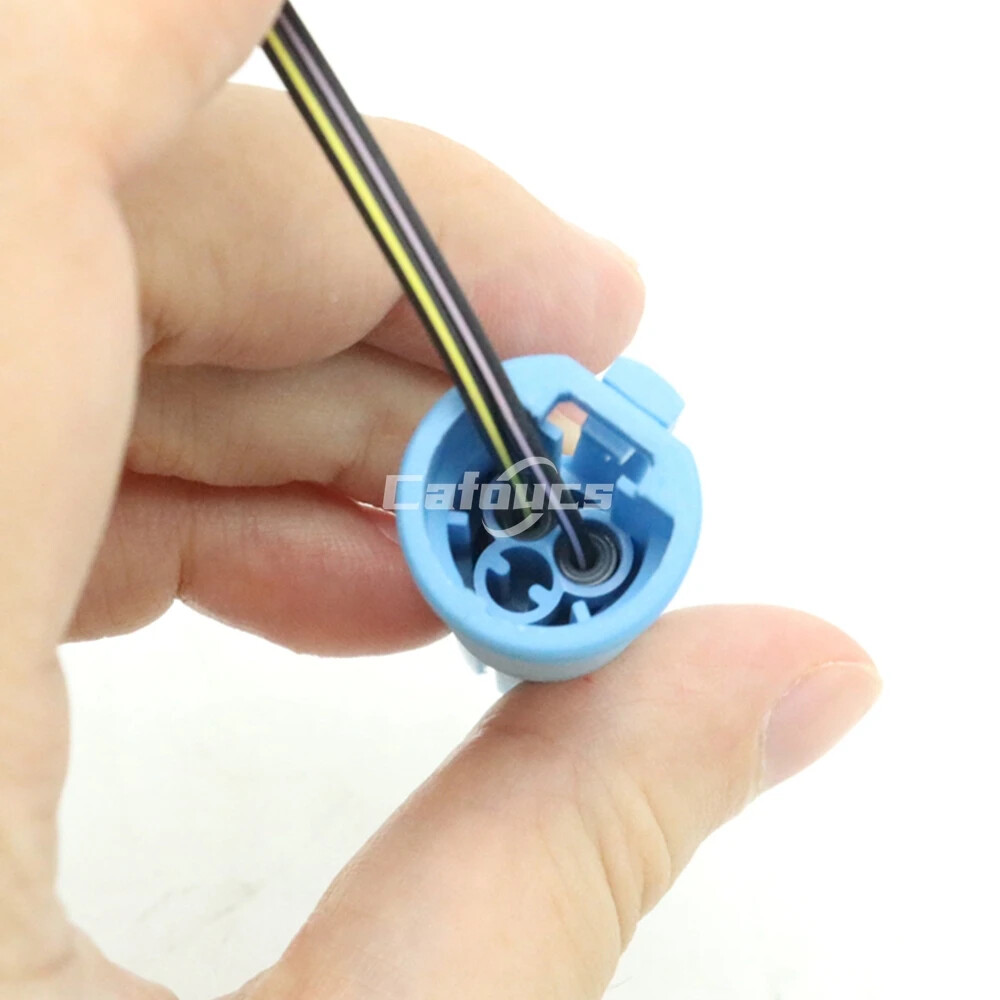 For BMW E60 E61 E63 E64 E66 E82 E90 X5 E53 ABS Wheel Speed Sensor Plug Connector