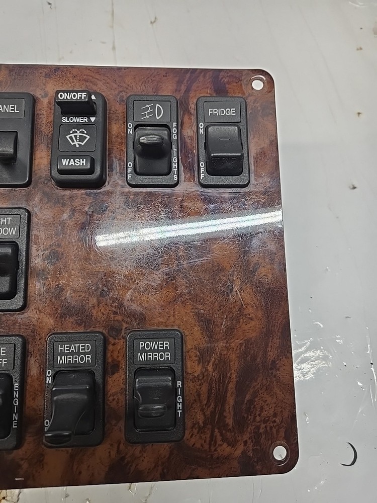 INTERNATIONAL 9200I DASH PANEL