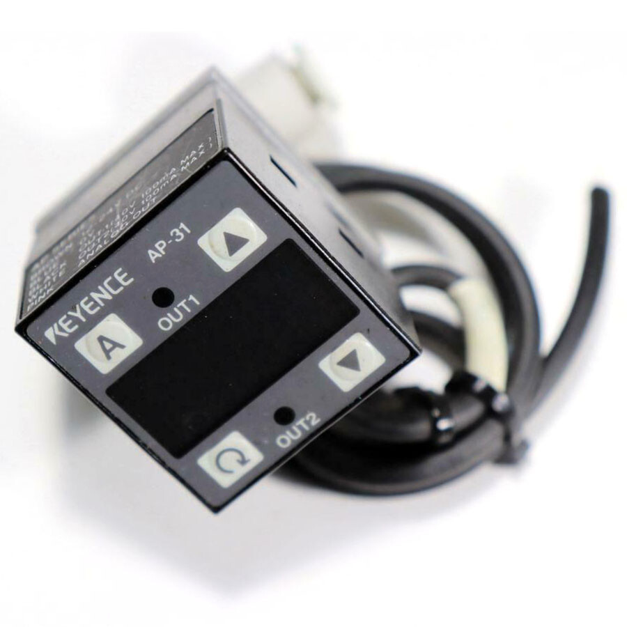 KEYENCE AP-31 Pressure Sensor New #