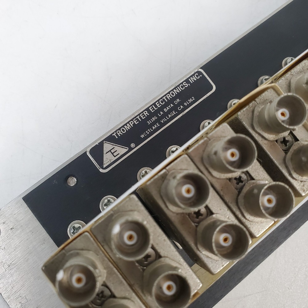 Trompeter Electronics JSI-48 Cinch Connectivity Solutions Patch Panel