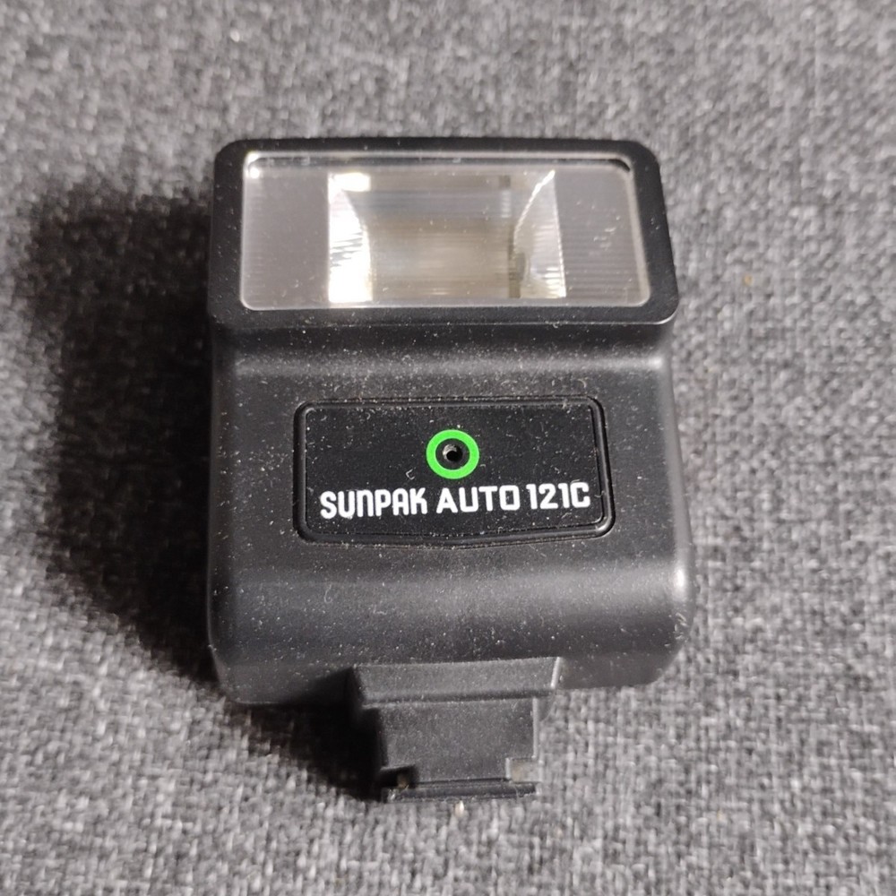 Sunpak Auto 121C Camera Flash
