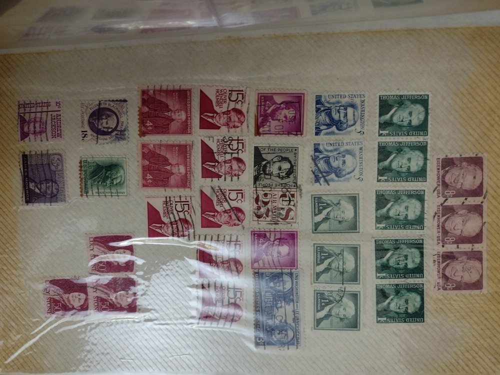 MINT US STAMP COLLECTION IN BINDER