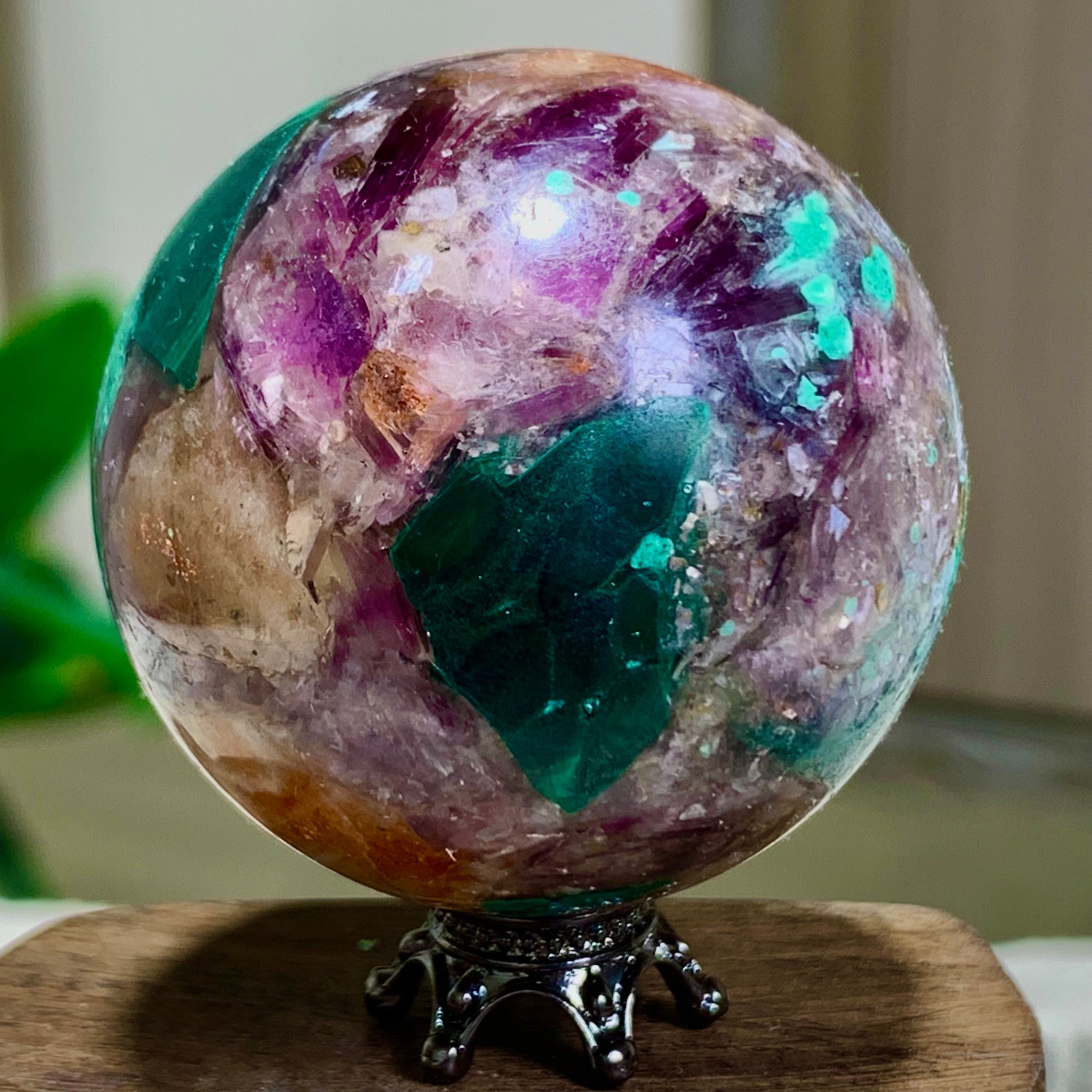 40G Newly discovered rare malachite purple mica symbiotic sphere restoration