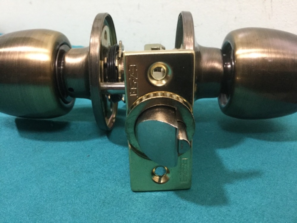 EZ Set Entry Lockset & Single Cylinder Deadbolt - Locksmith