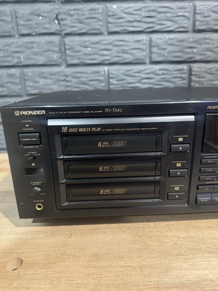 Pioneer 18 Disc Multi-Play Compact Disc Player PD-TM2 Tested - No Remote