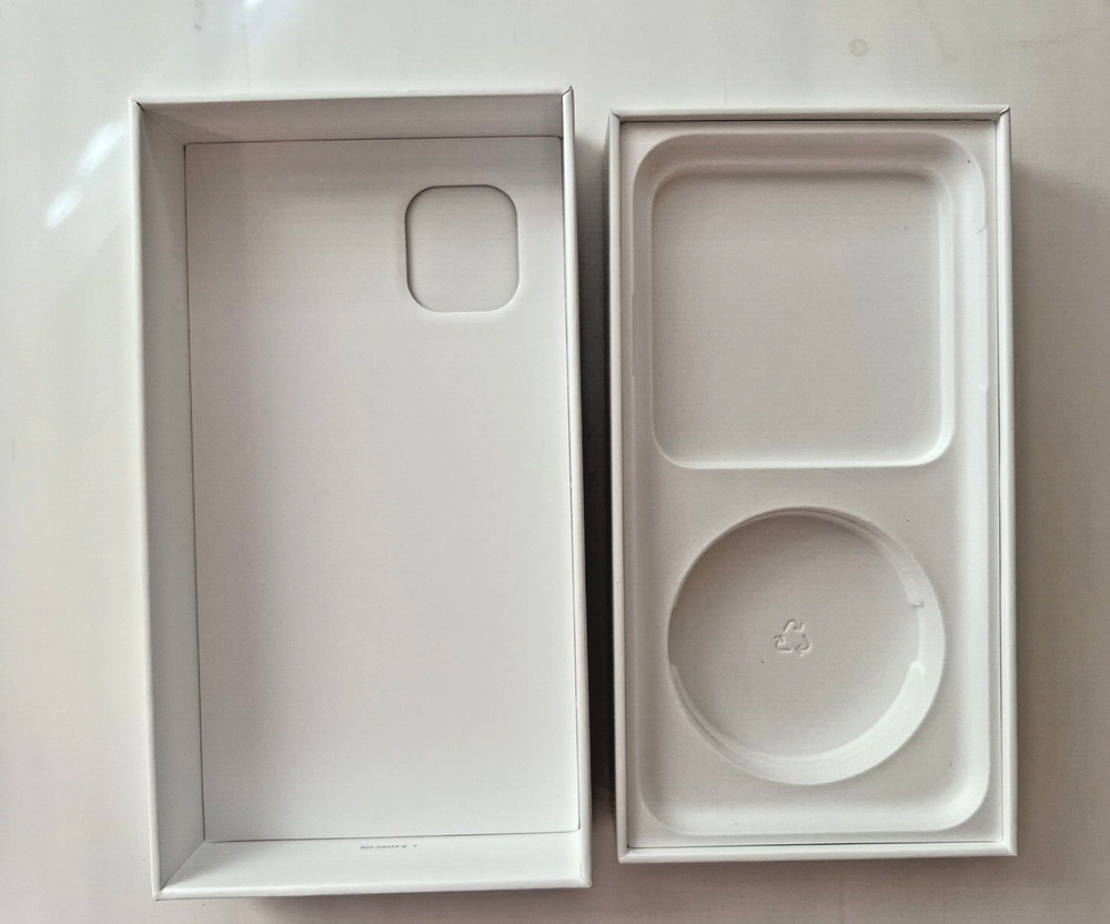 iPhone 11 EMPTY BOX ONLY 64 Gb Black Retail Packaging Excellent