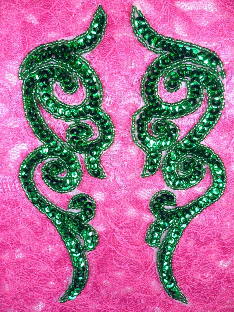 JB233 MIRROR PAIR Green Scroll Designer Sequin Appliques 7"